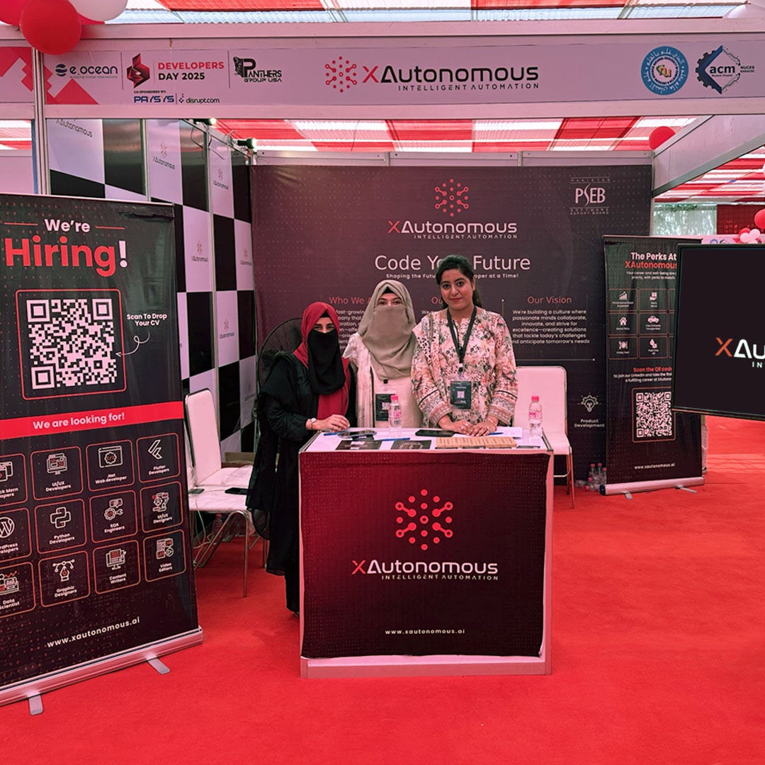 DevDay25Reachead Our Booth-min